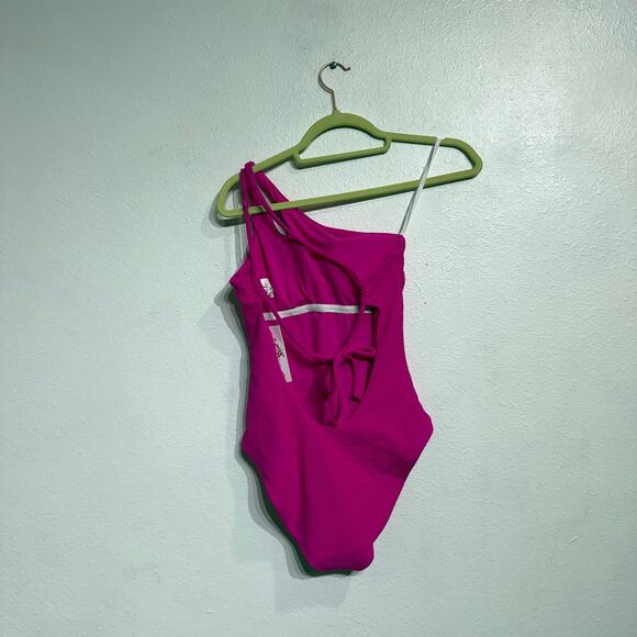 Becca Cosmopolitan Pink Pucker Up Asymmetrical One-Piece Swimsuit Sz M NWT - Picture 10 of 13
